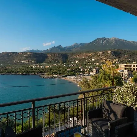 Modern Loft @ Kalogria Beach Daire Stoúpa