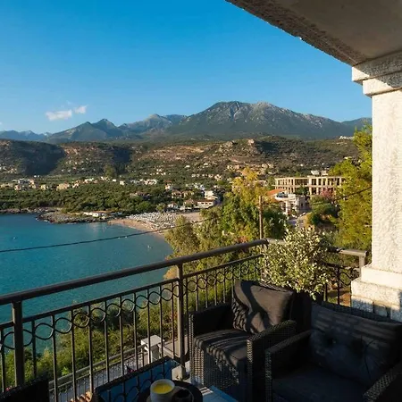 Apartmán Modern Loft @ Kalogria Beach Stoúpa